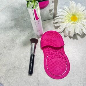 Sigma Beauty Pink Brush Cleaning Mat and Black Makeup Brush